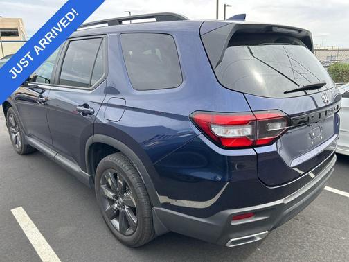 Obsidian Blue Pearl 2025 Honda Pilot Sport