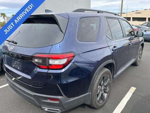 Obsidian Blue Pearl 2025 Honda Pilot Sport