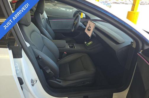 Pearl White Multi-Coat 2025 Tesla Model 3 Long Range