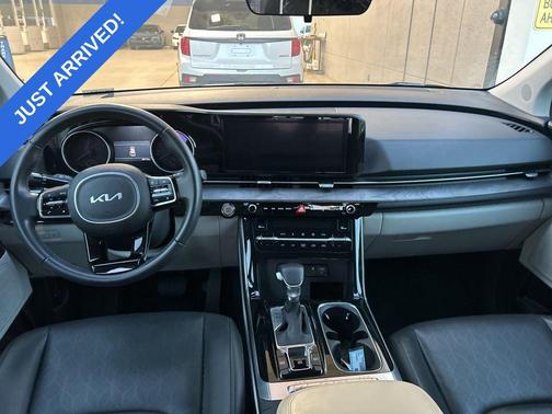 2024 Kia Carnival EX