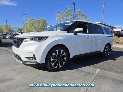 2024 Kia Carnival EX