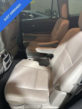 2019 Honda Pilot Touring 8-Passenger
