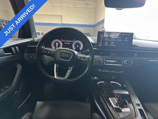 2023 Audi A4 45 S line Premium Plus