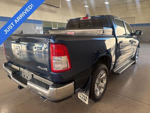 Patriot Blue Pearlcoat 2022 RAM 1500 Big Horn/Lone Star