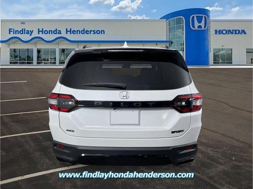 Platinum White Pearl 2026 Honda Pilot Sport
