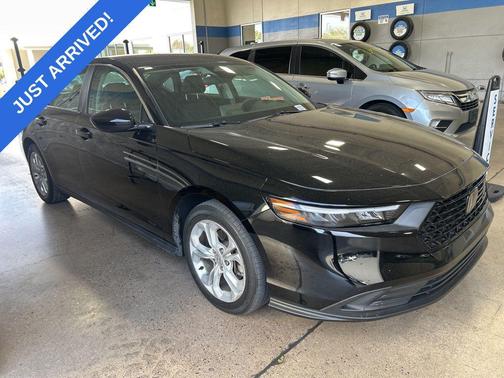 Crystal Black Pearl 2023 Honda Accord LX 1.5T