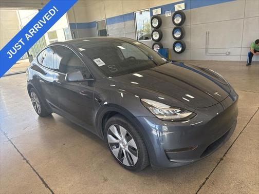 2022 Tesla Model Y Long Range Dual Motor All-Wheel Drive