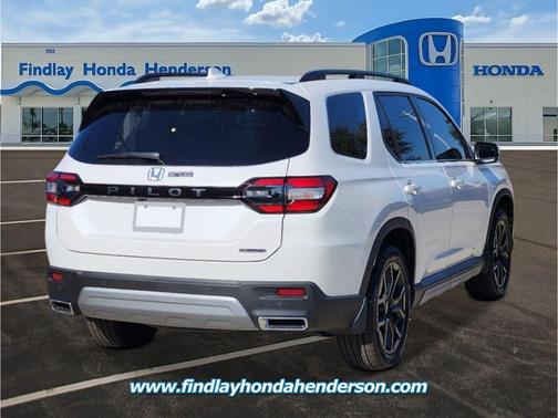 2025 Honda Pilot Touring 8-Passenger