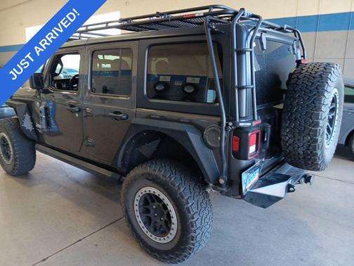 Granite Crystal Metallic Clearcoat 2019 Jeep Wrangler Unlimited Sport