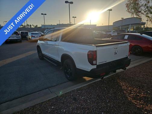 Diamond White 2021 Honda Ridgeline Black