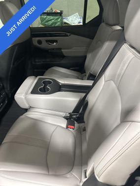 2023 Honda Pilot 2WD EX-L 8 Passenger
