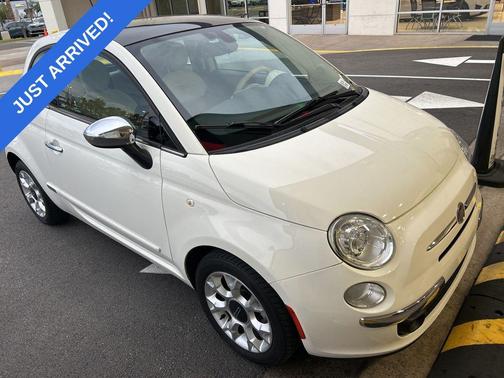 Bianco (White) 2017 FIAT 500 Lounge