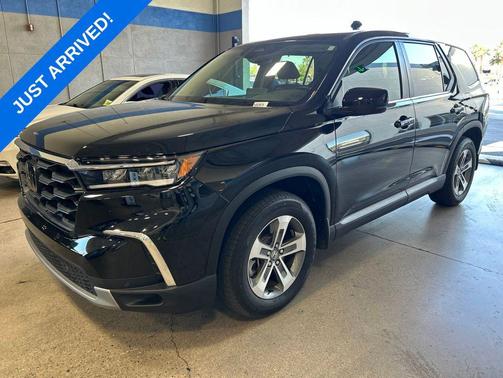 Crystal Black Pearl 2024 Honda Pilot EX-L