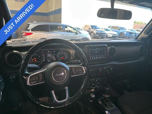 Granite Crystal Metallic Clearcoat 2020 Jeep Gladiator Sport