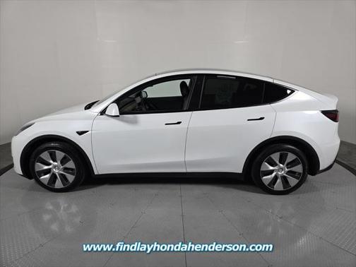 2022 Tesla Model Y Long Range Dual Motor All-Wheel Drive