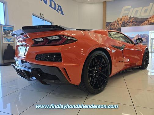 Sebring Orange Tintcoat 2026 Chevrolet Corvette Z06
