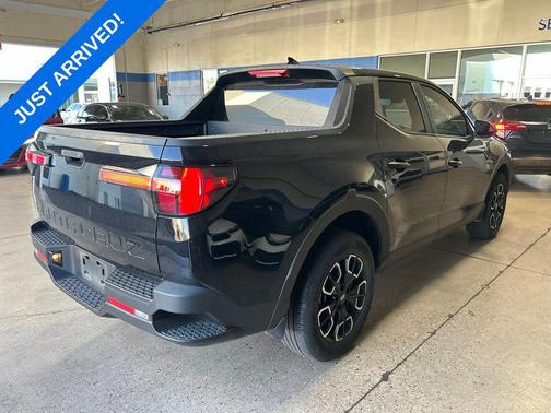 Phantom Black 2022 Hyundai SANTA CRUZ SE