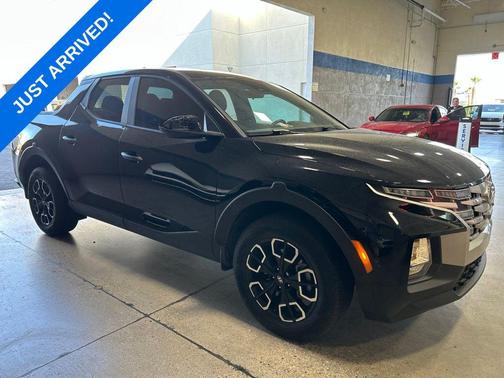 Phantom Black 2022 Hyundai SANTA CRUZ SE