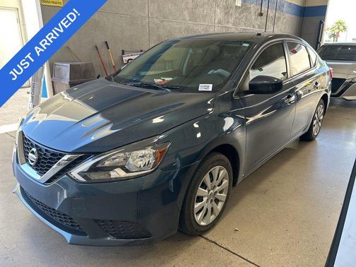 Gun Metallic 2016 Nissan Sentra SV