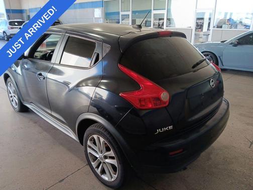 Black Sapphire Metallic 2012 Nissan Juke SV