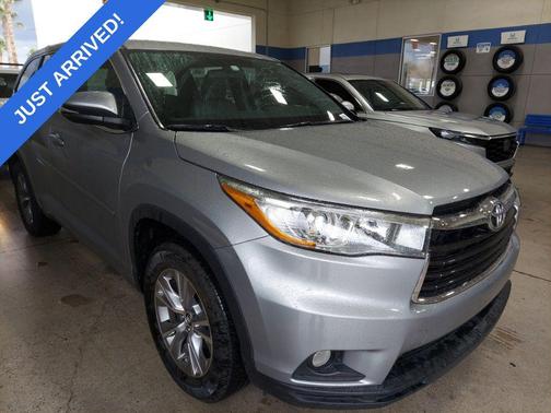 2016 Toyota Highlander LE Plus