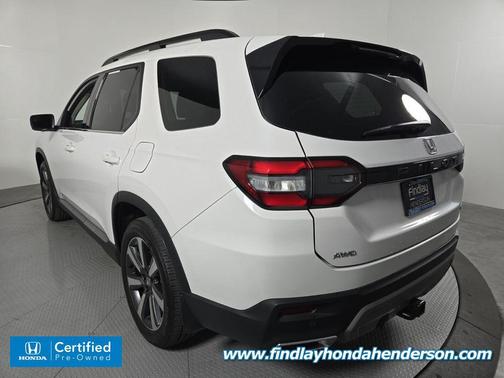 2024 Honda Pilot Touring 8-Passenger