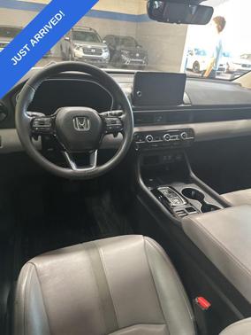 2024 Honda Pilot Touring 8-Passenger