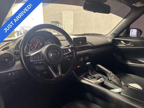 2016 Mazda MX-5 Miata Sport