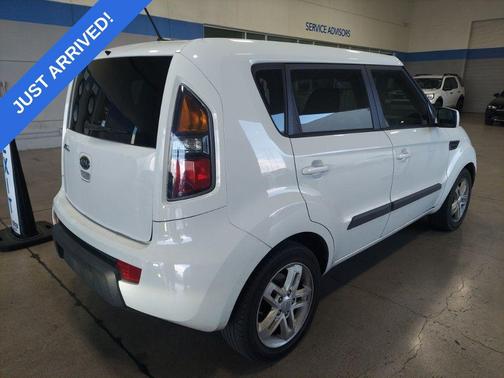2011 Kia Soul +