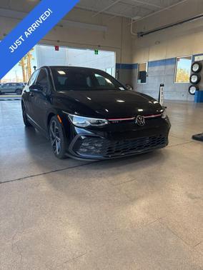 2024 Volkswagen Golf GTI 2.0T SE DSG