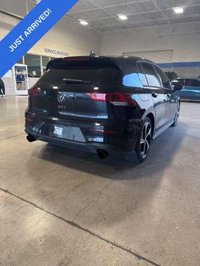 2024 Volkswagen Golf GTI 2.0T SE DSG