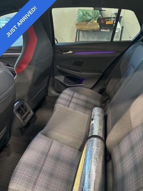 2024 Volkswagen Golf GTI 2.0T SE DSG