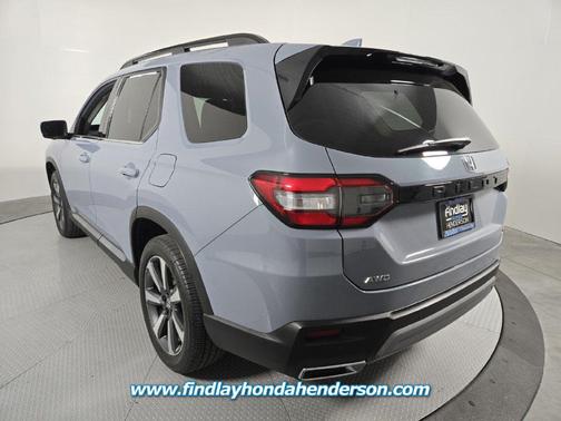 Gray 2025 Honda Pilot Elite