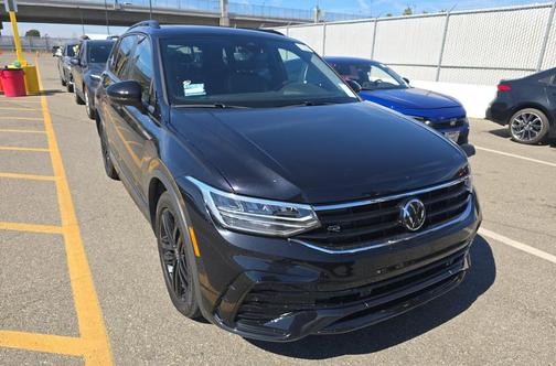 2022 Volkswagen Tiguan 2.0T SE R-Line Black