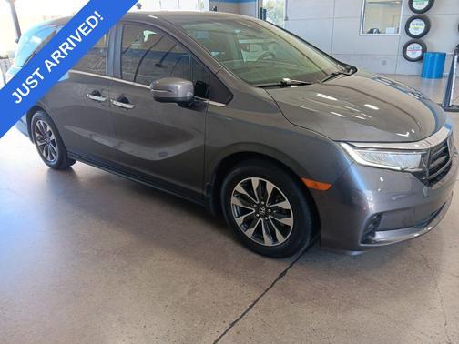 Modern Steel Metallic 2024 Honda Odyssey EX-L