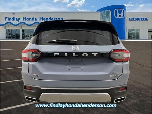 Sonic Gray Pearl 2026 Honda Pilot Touring 8-Passenger