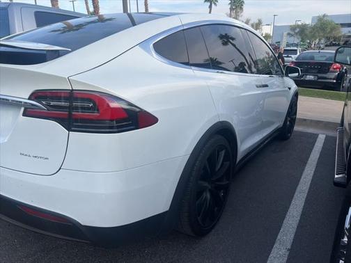 2019 Tesla Model X Long Range