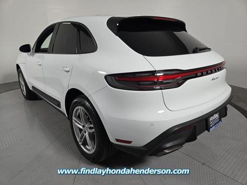 2024 Porsche Macan Base