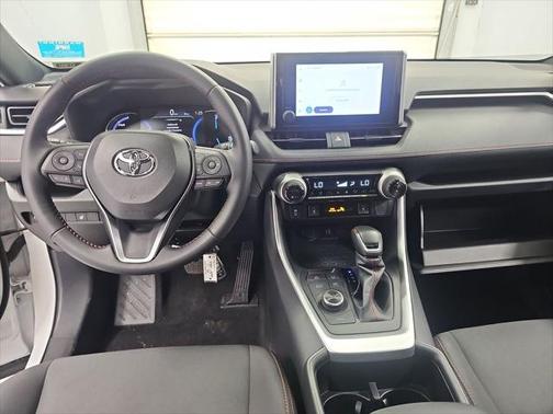 2025 Toyota RAV4 Hybrid SE