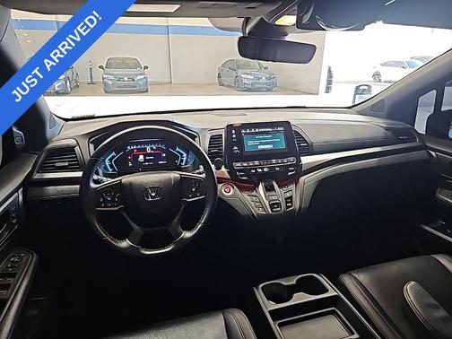 Platinum White Pearl 2023 Honda Odyssey Sport