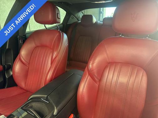 Bianco 2017 Maserati Ghibli S