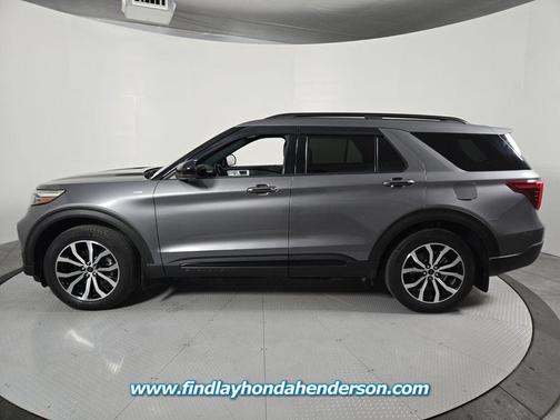 CARBONIZED GRAY METALLIC 2022 Ford Explorer ST-Line