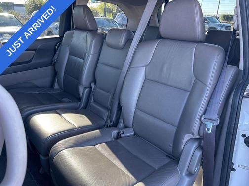 White Diamond Pearl 2016 Honda Odyssey Touring