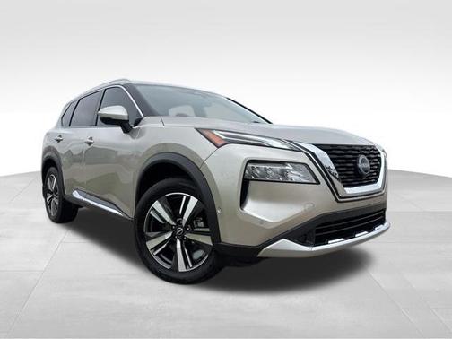 Champagne Silver 2023 Nissan Rogue Platinum