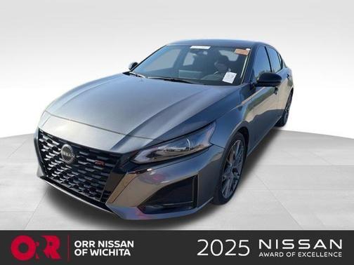 Gun Metallic 2023 Nissan Altima 2.0 SR