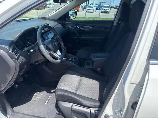 Glacier White 2017 Nissan Rogue S