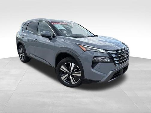 Boulder Gray Pearl 2025 Nissan Rogue SL
