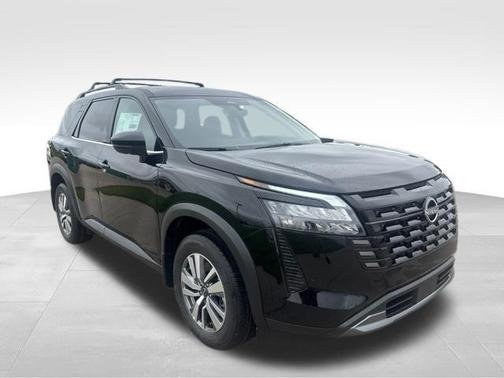 Super Black 2026 Nissan Pathfinder SL