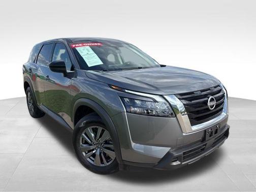 Gun Metallic 2025 Nissan Pathfinder S