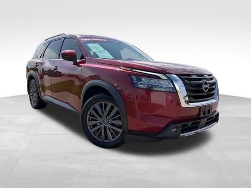 Scarlet Ember 2022 Nissan Pathfinder SL